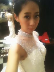 iphone_upload_pic-纯色时光婚纱艺术馆WHITE