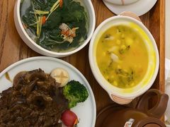 -雪梅月子中心(华侨城店)