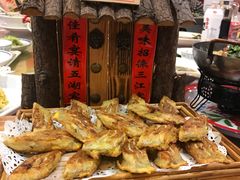 -闯关东东北农家菜(崂山石老人店)