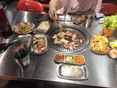 -马路牙子烧烤音乐酒馆(望京店)