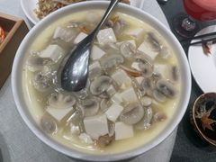 三鲜豆腐煲-新吉士·上海菜(浦东LCM置汇旭辉店)