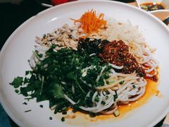 -一朵菌·野生菌探索家火锅(南亚店)