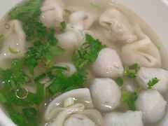 鱼丸虾肉馄饨-手劲鱼丸馄饨铺(哈一百店)