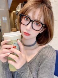 -AYO SALON
