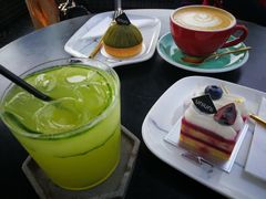 -UNI UNI(环亚凯瑟琳店)