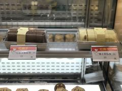 巧克力蛋糕卷和瑞士卷-红房子西菜馆(淮海中路店)