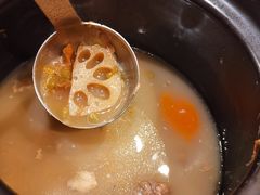 莲藕绿豆章鱼煲猪肘汤-新旺茶餐厅(嘉里城店)