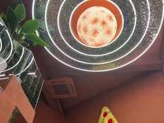 -Dragon Pizza•圆脸龙披萨·牛排餐厅