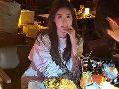 -FOUR PLAY BAR