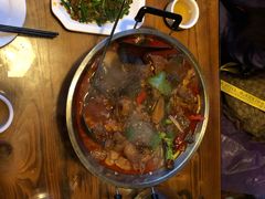 -临江餐馆二楼美食部落