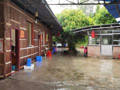 -老乡村美食农庄