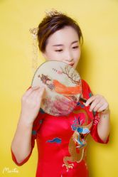 -巴黎新娘婚纱摄影