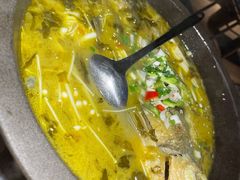 祖传石锅武昌鱼-小凤庭·地道湖北菜武昌鱼·藕汤(38年黄鹤楼店)