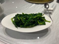 青炒豌豆尖-辣婆婆(航天桥店)