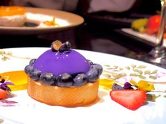 -The ROOF (通盈中心店)