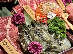 -铭牛烧肉·和牛海鲜自助(高新月牙湖店)