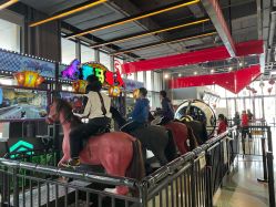 -嗨翻Hi-Fun竞技主题乐园·蹦床团建生日聚会(五棵松华熙店)