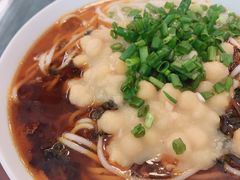 豌豆杂酱米粉-袁妈红豆汤(重庆总店)
