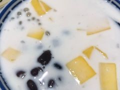 牛奶西米露加黑糯米-双喜老铺(人民广场店)