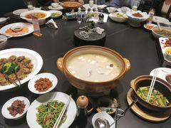 -忆江南·临江鱼馆