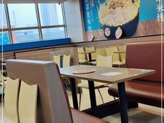 -灵芝妹子海鲜米线(香炉礁山姆店)