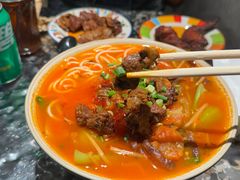 -粉八·云南米线·建水烧烤(常熟路店)