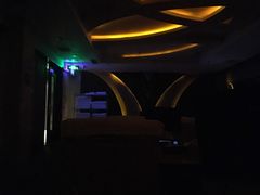 -碧中海汤泉汗蒸酒店