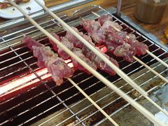-哈尔滨小酒馆·鲜肉现穿自助烧烤(康新花园店)