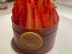 红丝绒莓果夏洛蒂-滙壹西餐厅·厦门华尔道夫酒店