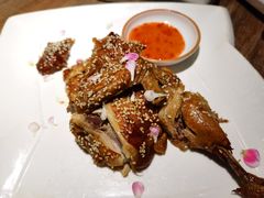桃花烤鸡-蜜桃餐厅·江浙融合菜(荟聚购物中心店)