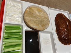 -艳阳天·非遗楚菜(武汉客厅店)