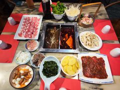 -月满大江经典成都火锅(麻城店)