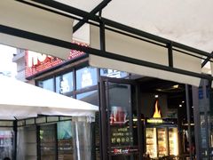 门面-何师烧烤Pro ·江湖川菜·小龙虾·精酿(太古里旗舰店)