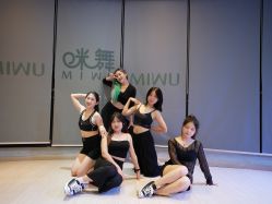 -MiWu咪舞舞蹈塑形中心
