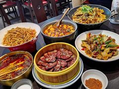 -川流不息·地道川菜·小龙虾(松东路店)