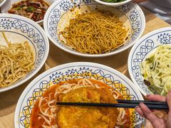 -李与白包子铺(桐梓林店)