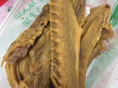 -狗撵鸭(泰山公寓店)