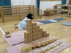 -蒙蒙狮蒙台梭利儿童之家