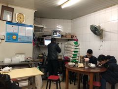 大堂-黄阿姨锅贴大王(万航渡路店)