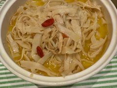 鸡汁脆笋-桂满陇·蟹黄小笼汤包(巴黎春天浦建店)