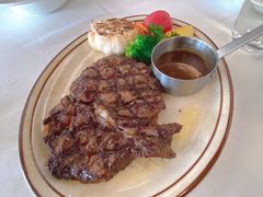 -马克西姆俄罗斯餐厅(通亚街店)