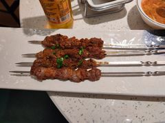 -三人行骨头王火锅(长寿店)