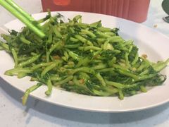 -明记烧鱼美味店