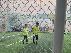 -飞梦少儿足球培训(塘桥校区)