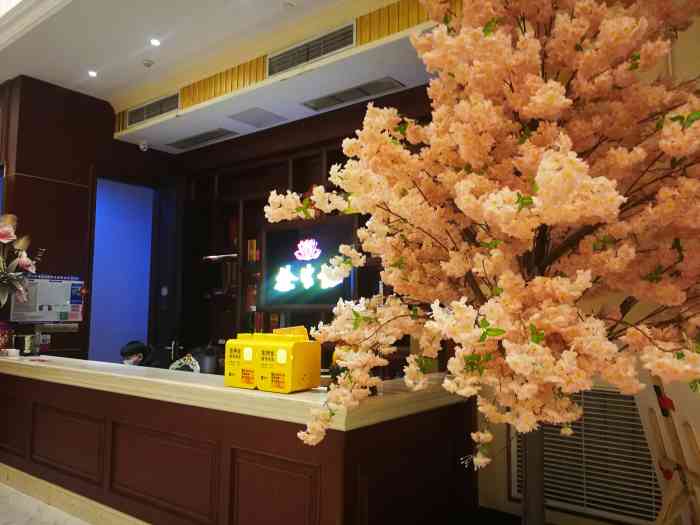 徐生记大酒楼(大坪店)-"【位置】虎头岩总部城升伟3楼【菜品】徐.