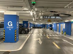 -前滩太古里木区停车场