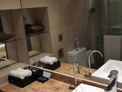 -和颐至尊酒店(上海徐家汇桂林公园地铁站店)