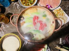 -三人行骨头王火锅(长寿店)