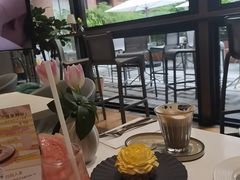 -潮一不贰·西式简餐·法式甜品(外滩店)