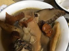 乌鸡野生菌汤-东巴谷野生菌火锅餐厅
